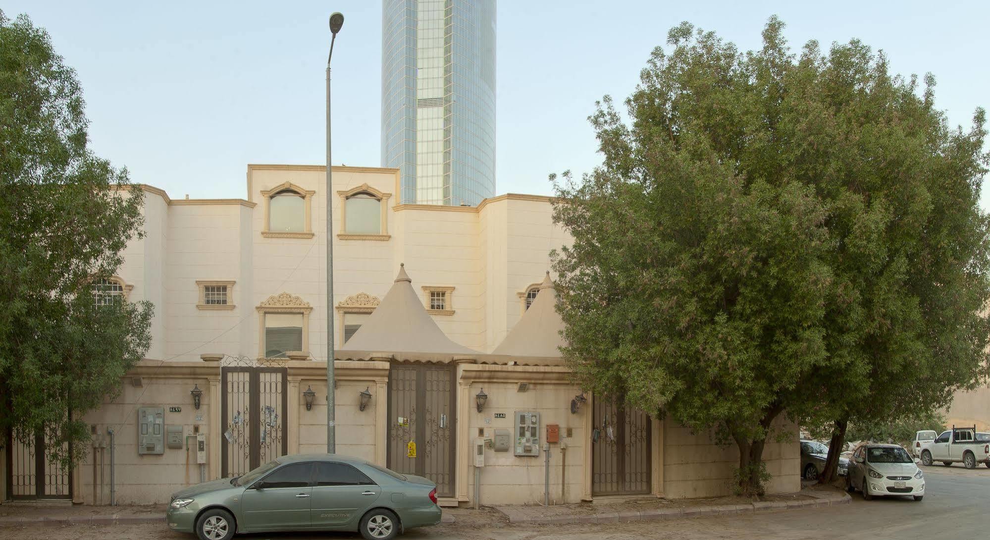 Al Farhan Al Aqiq Hotel