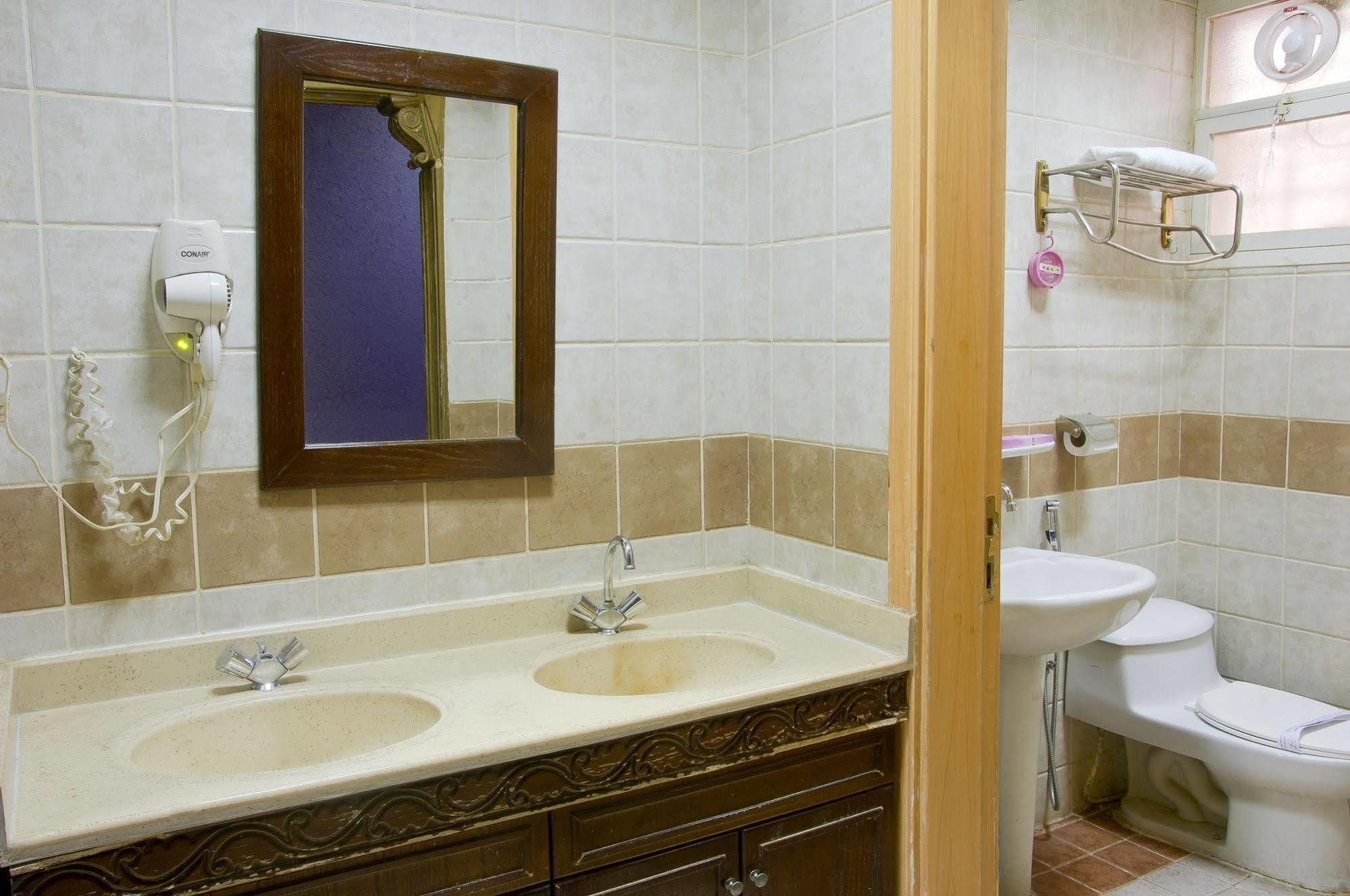 Hotel Al Farhan Al Aqiq